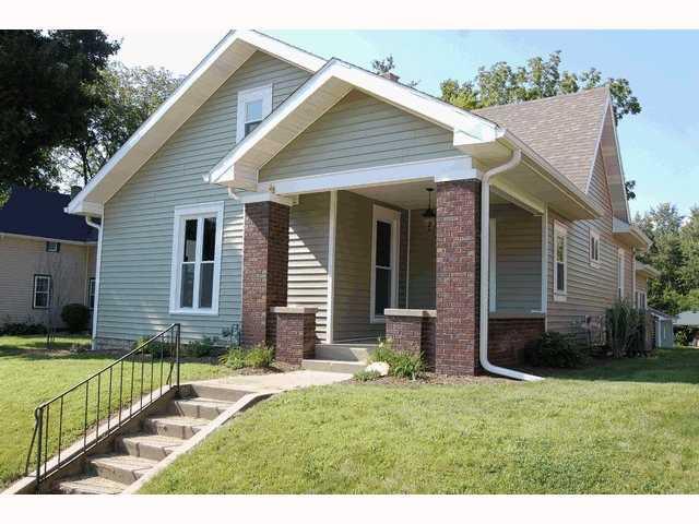 306 West State Street Pendleton, IN 46064 - Photo 1 of 4