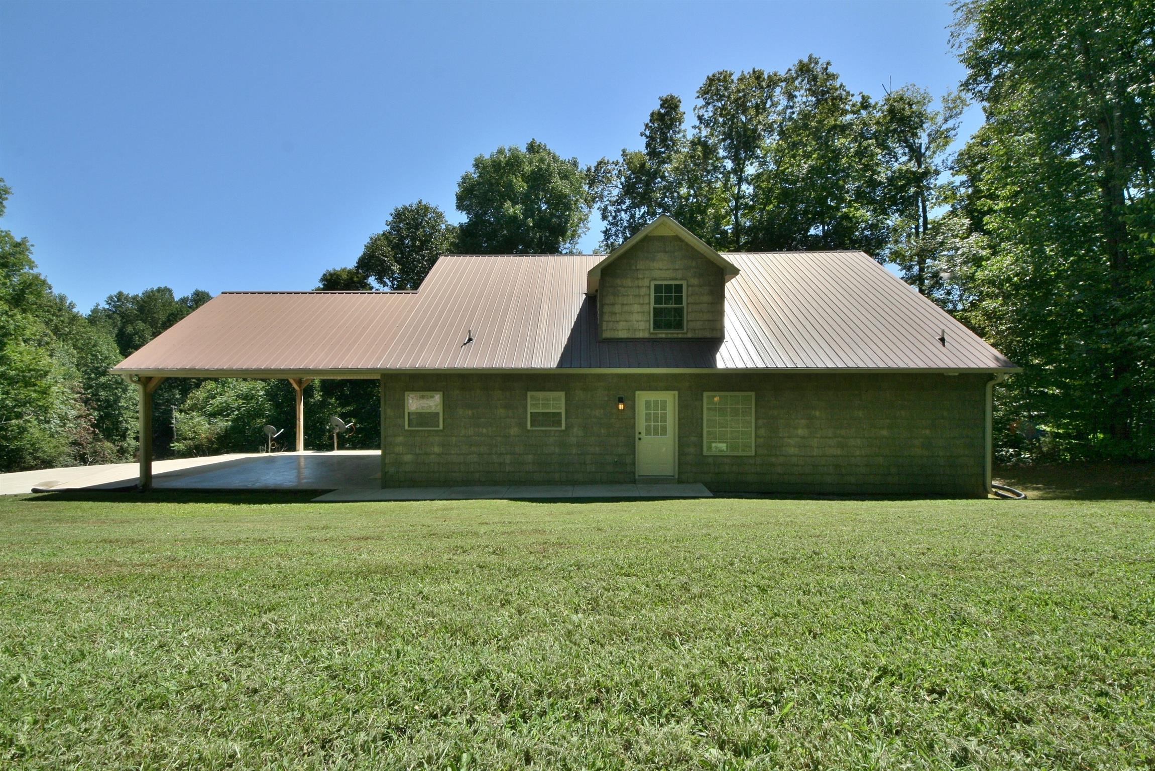 239 Union Ridge Road Wartrace, TN 37183 - Photo 5 of 30 Cedar shake vinyl siding