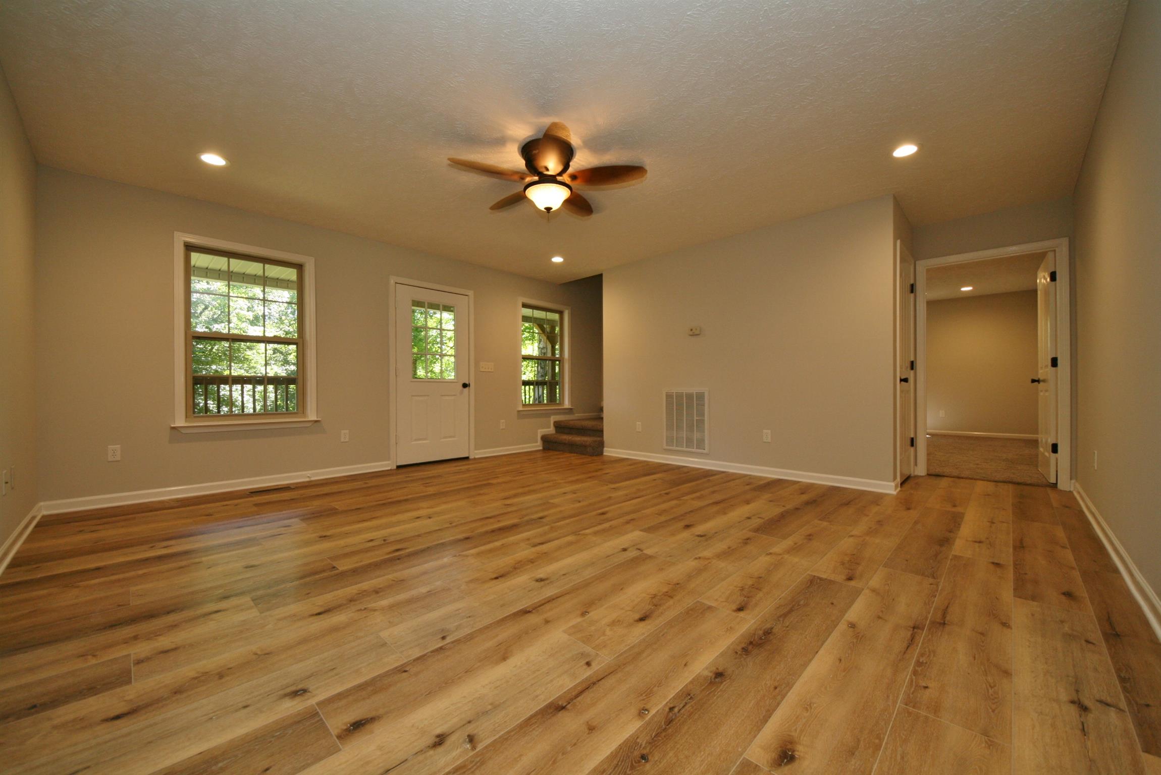 239 Union Ridge Road Wartrace, TN 37183 - Photo 8 of 30 Living room