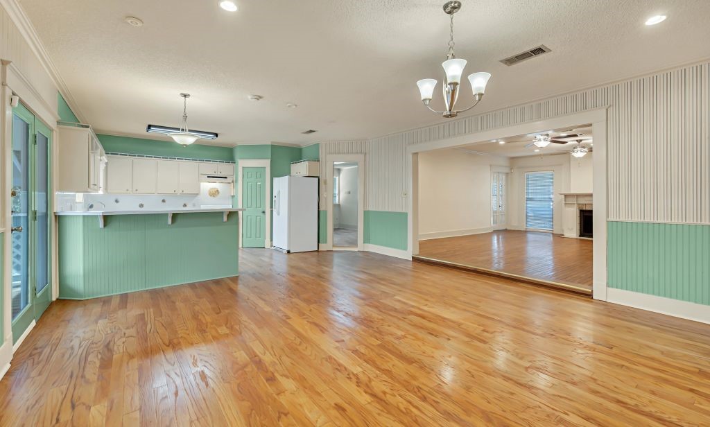 106 30th Street North Waco, TX 76710 - Photo 11 of 47 a view of a kitchen and a kitchen