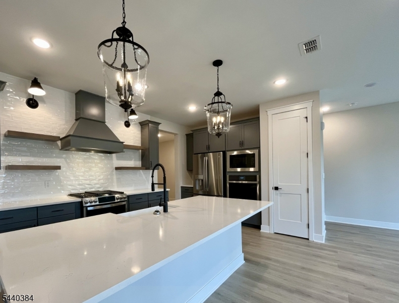 104 Myrtle Road Warren, NJ 07059 - Photo 4 of 21