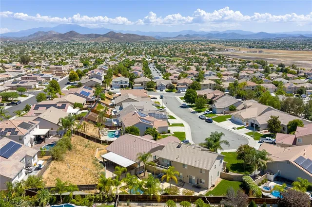 $874,900 | 25004 Crestpeak Court, Menifee, CA 92584