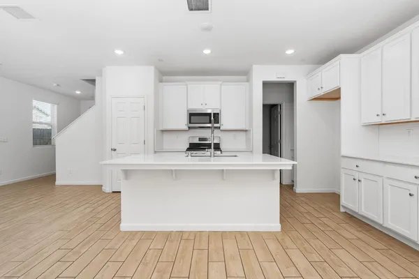 $400,000 | 6389 East Moscato Drive, Fresno, CA 93727