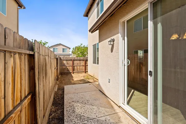 $400,000 | 6389 East Moscato Drive, Fresno, CA 93727