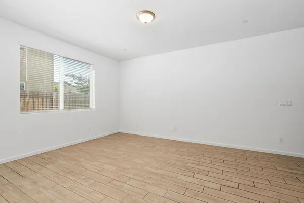 $400,000 | 6389 East Moscato Drive, Fresno, CA 93727