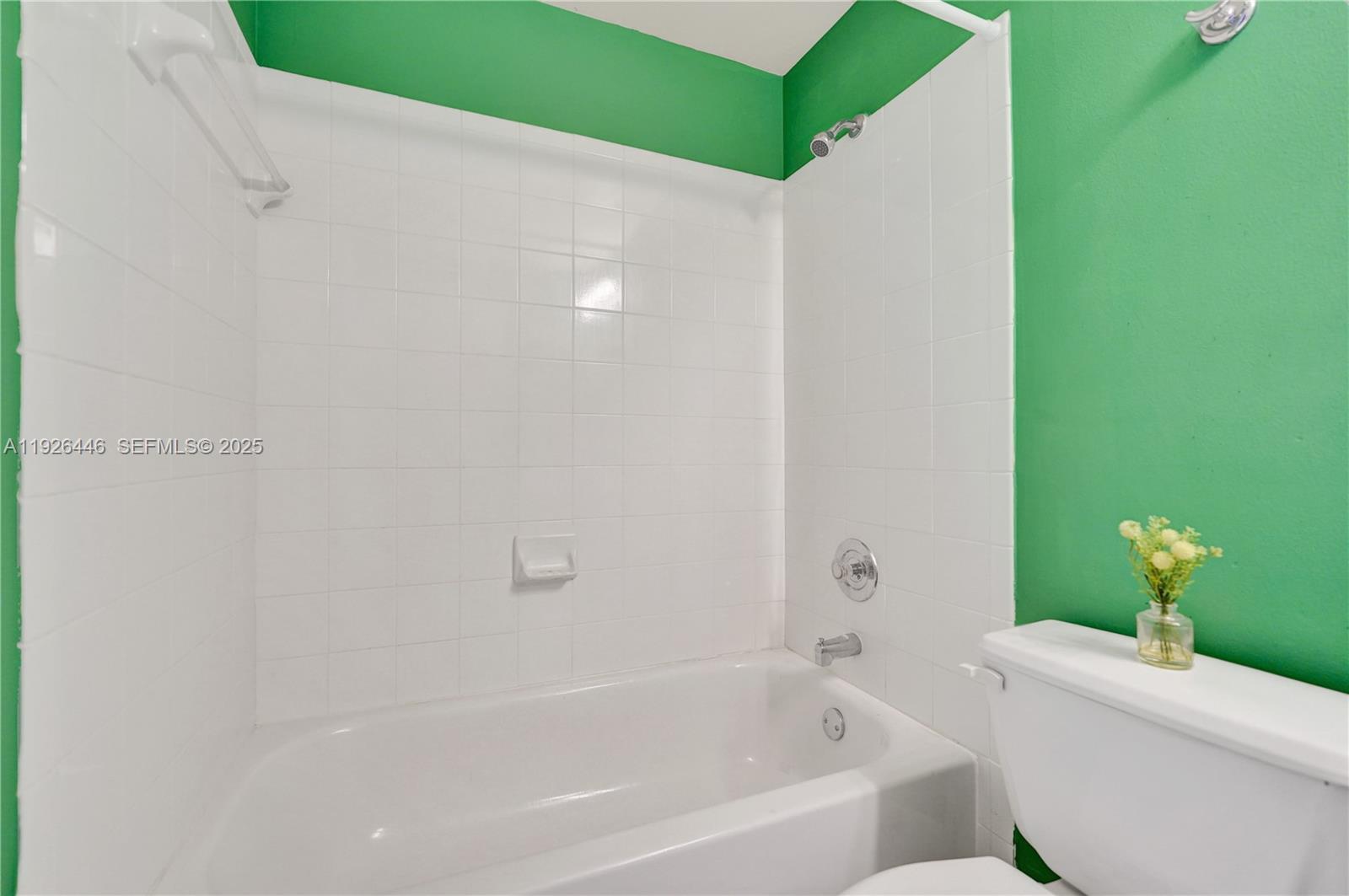 1435 Barcelona Way, Unit 527 Weston, FL 33327 - Photo 22 of 30