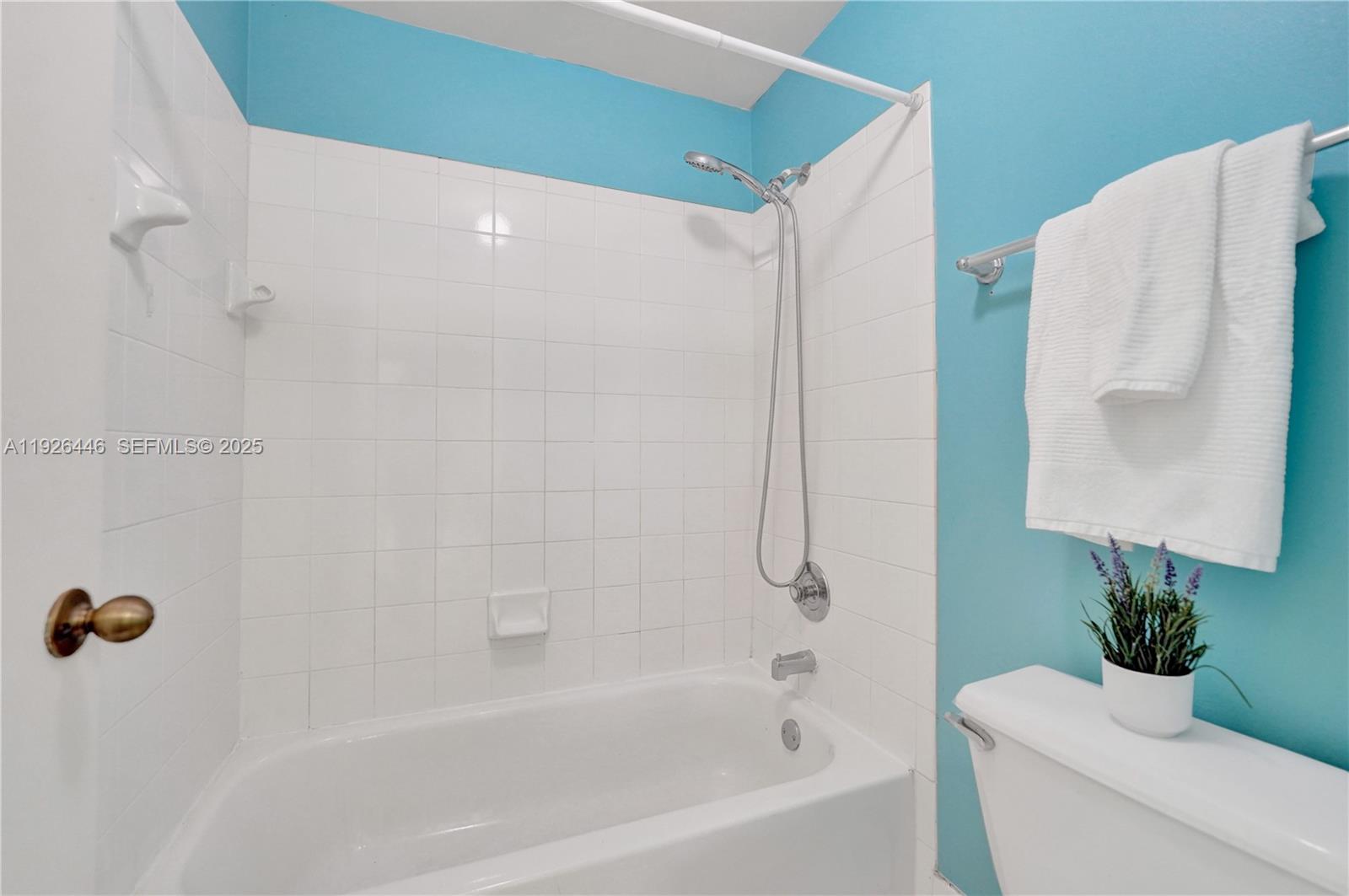 1435 Barcelona Way, Unit 527 Weston, FL 33327 - Photo 25 of 30