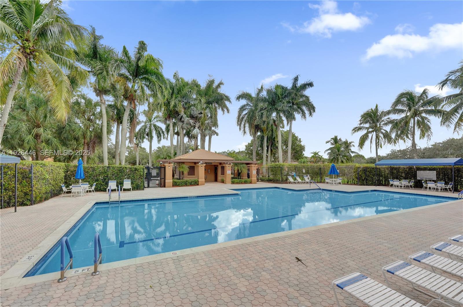 1435 Barcelona Way, Unit 527 Weston, FL 33327 - Photo 28 of 30