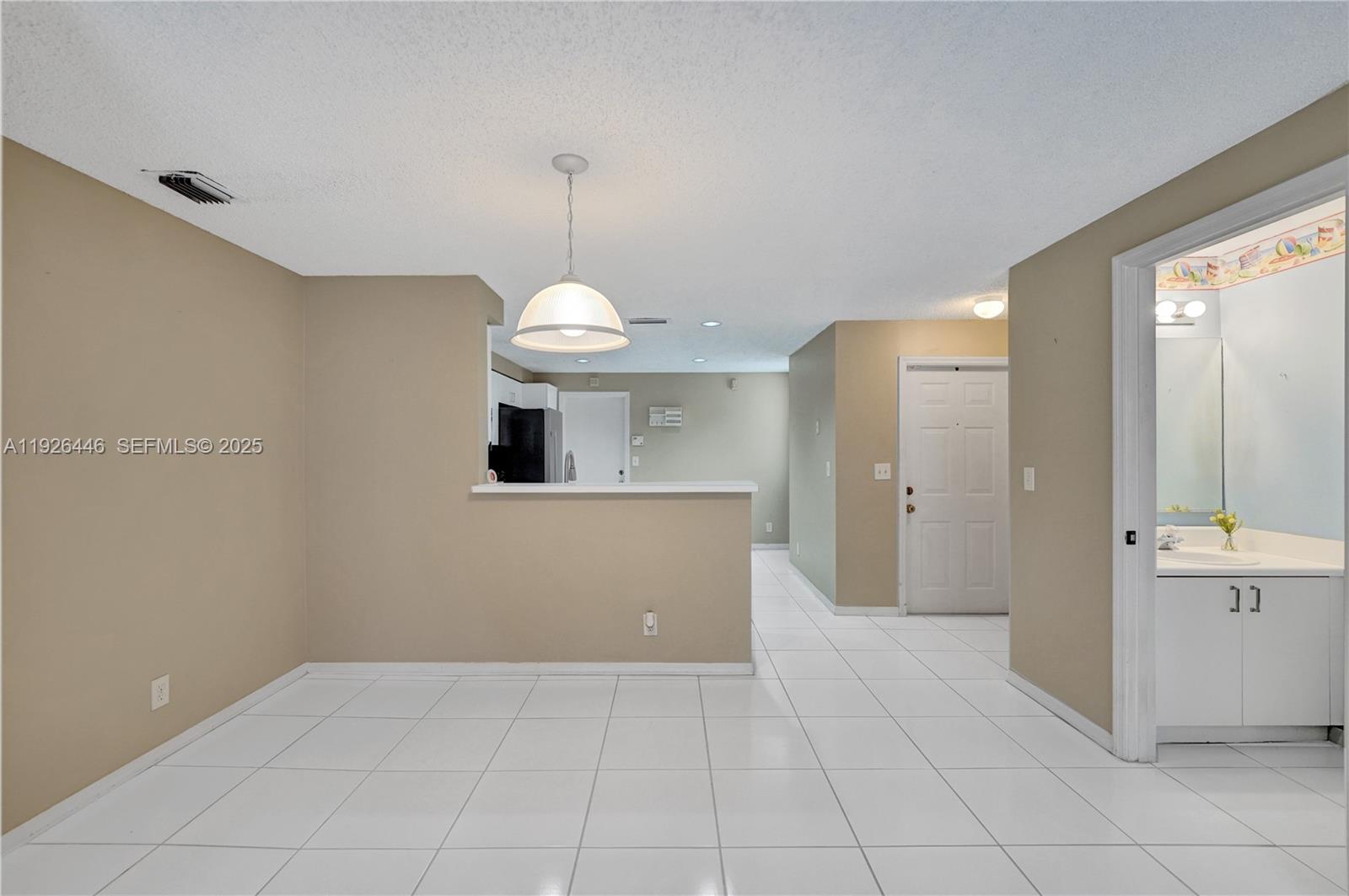 1435 Barcelona Way, Unit 527 Weston, FL 33327 - Photo 9 of 30