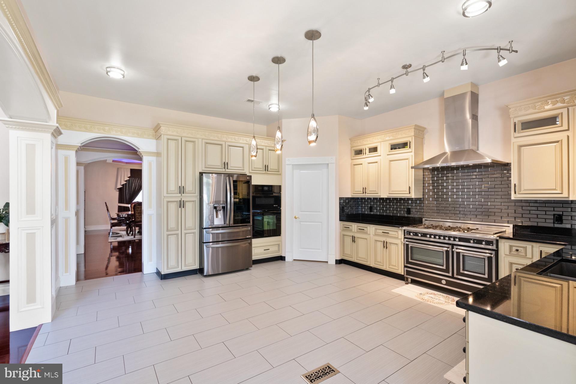 8917 Sudley Road Manassas, VA 20110 - Photo 21 of 78