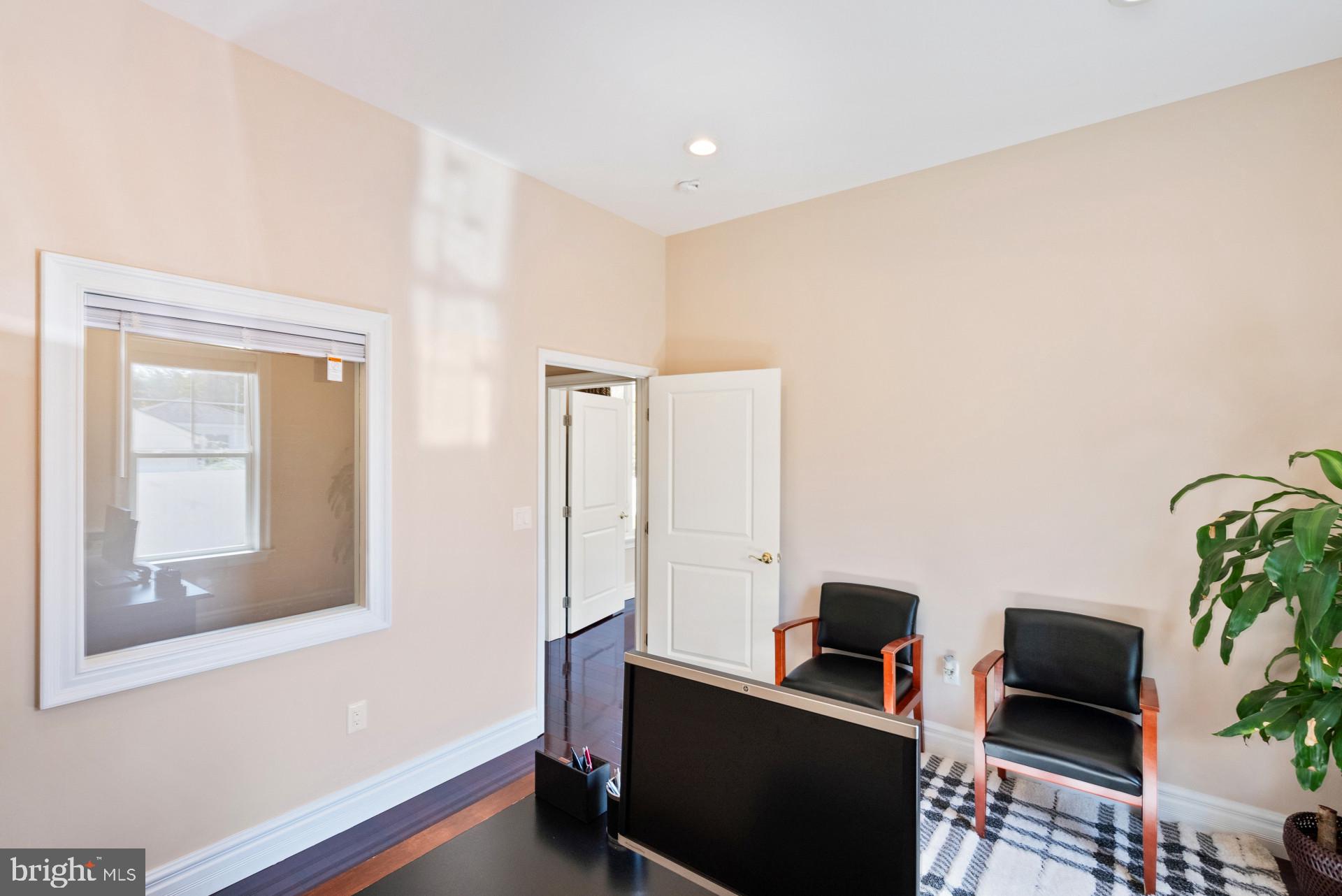 8917 Sudley Road Manassas, VA 20110 - Photo 28 of 78