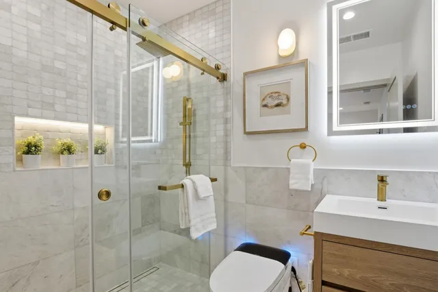 $1,998,000 | 1100 9th Avenue, San Mateo, CA 94402