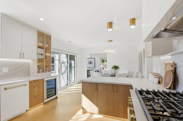 $1,998,000 | 1100 9th Avenue, San Mateo, CA 94402