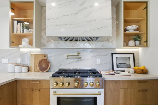 $1,998,000 | 1100 9th Avenue, San Mateo, CA 94402