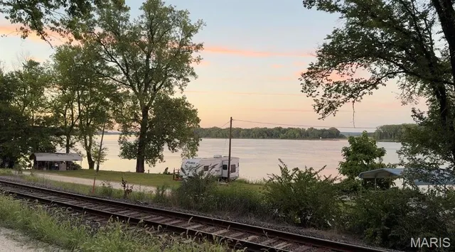 $45,900 | 22229 Pike 118, Louisiana, MO 63353