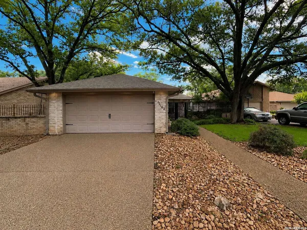 $2,195 | 11162 Whisper Spring, San Antonio, TX 78230