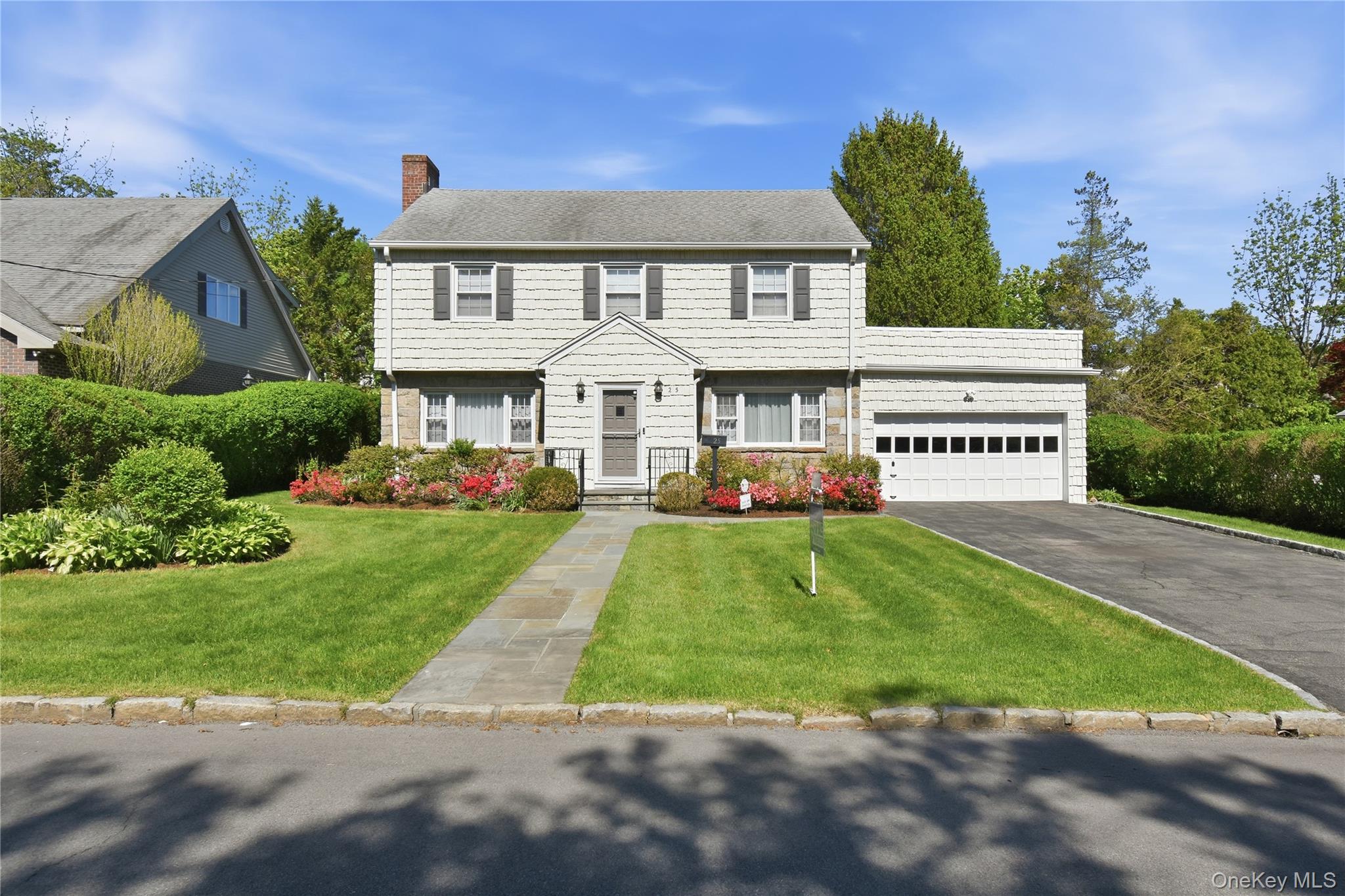 25 Brookfield Road Mount Vernon, NY 10552 - Photo 1 of 28