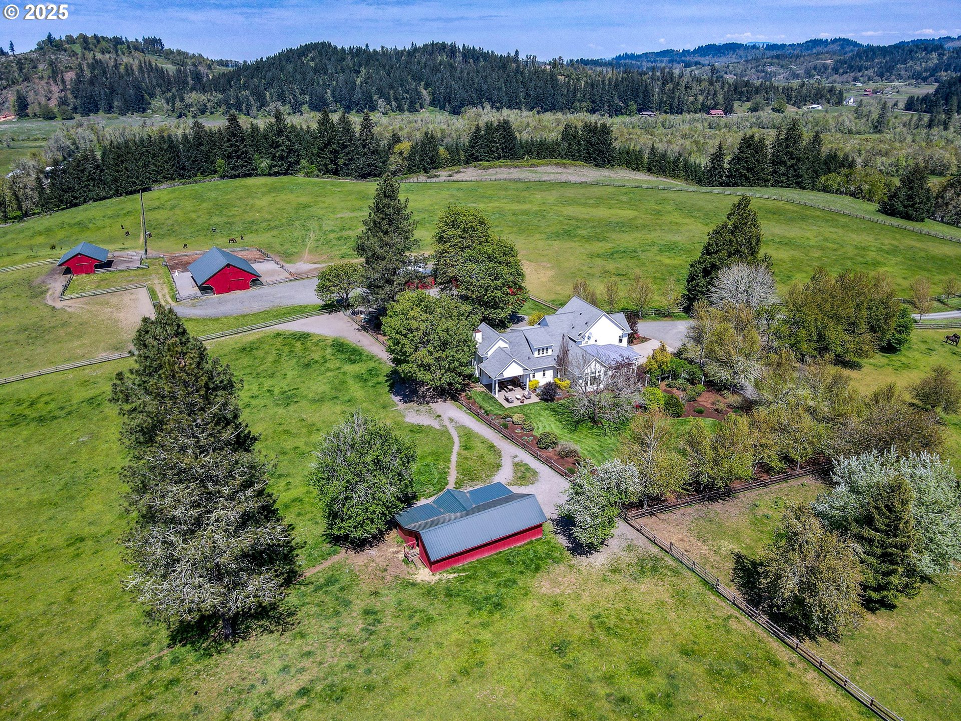 27716 Erickson Road Eugene, OR 97402 - Photo 26 of 40 a view of a lush green and green yard
