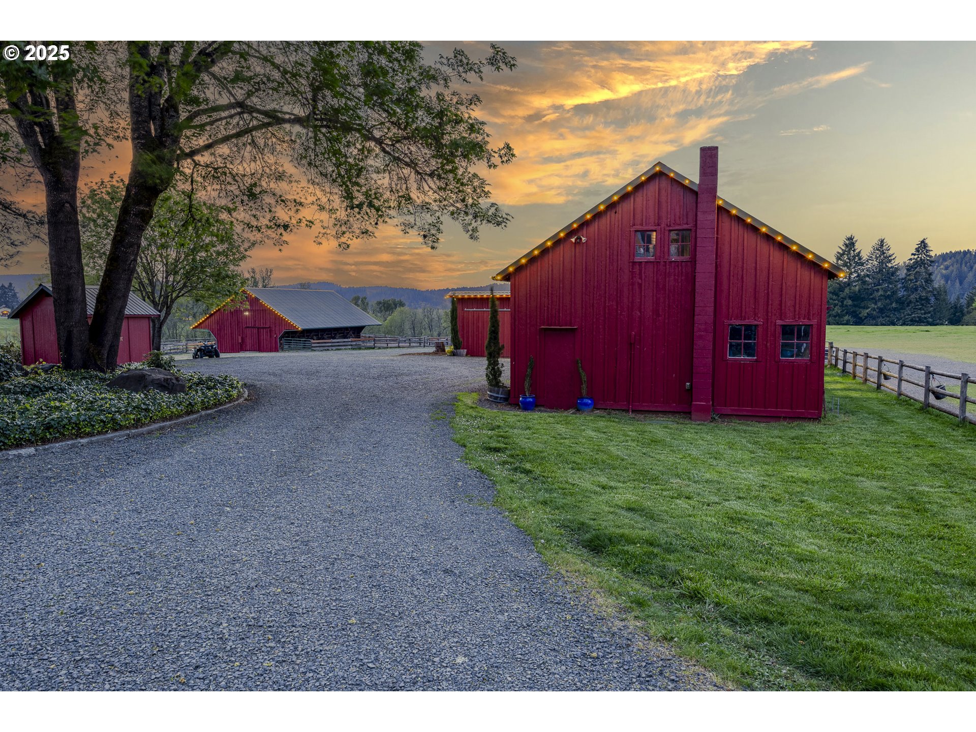 27716 Erickson Road Eugene, OR 97402 - Photo 31 of 40 a view of a backyard with barn and large trees