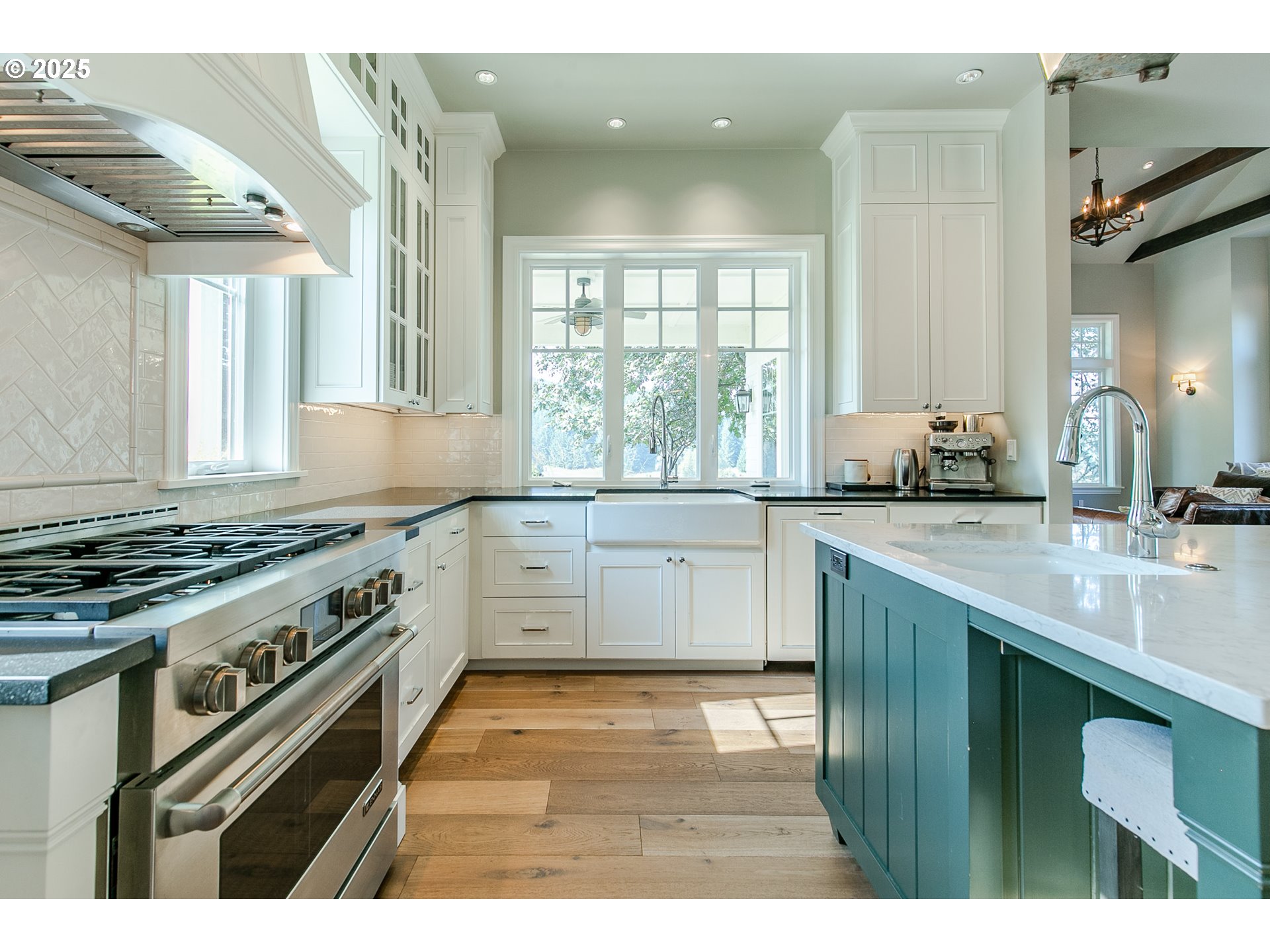 27716 Erickson Road Eugene, OR 97402 - Photo 7 of 40 a kitchen with stainless steel appliances granite countertop a sink stove and cabinets
