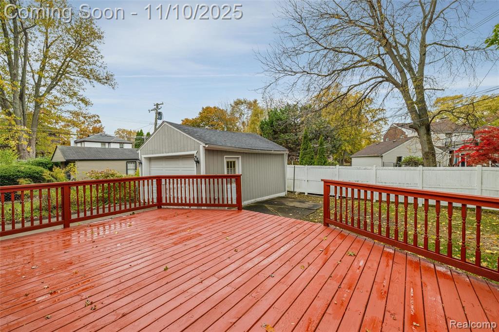 20727 Marter Road Grosse Pointe Woods, MI 48236 - Photo 23 of 29