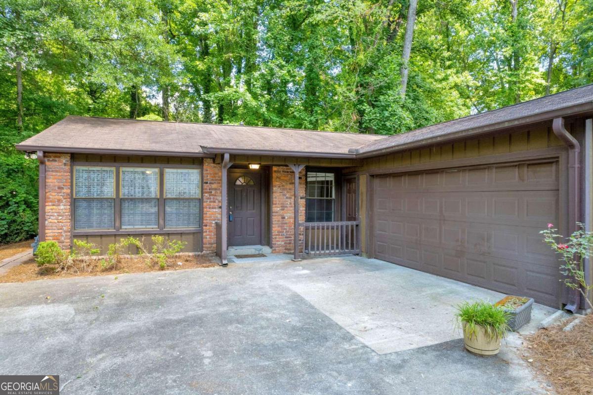 935 Hemingway Road Stone Mountain, GA 30088 - Photo 1 of 1 Gallery Image 1