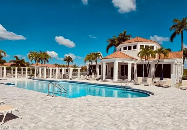 $2,100 | 7725 Jewel Lane, Unit 202, Naples, FL 34109