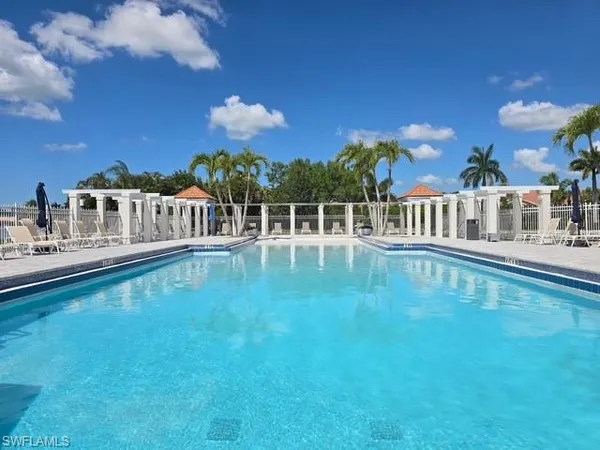 $2,100 | 7725 Jewel Lane, Unit 202, Naples, FL 34109