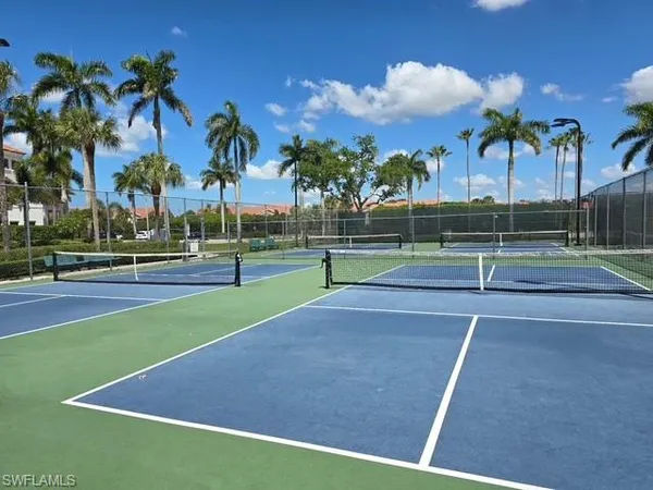 $2,100 | 7725 Jewel Lane, Unit 202, Naples, FL 34109