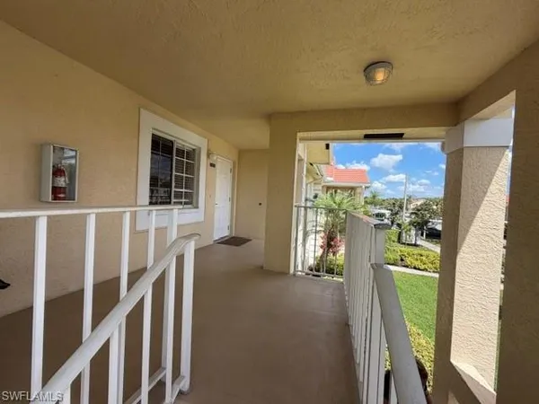 $2,100 | 7725 Jewel Lane, Unit 202, Naples, FL 34109