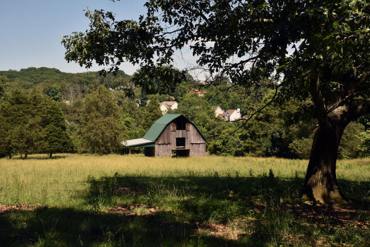2413 Chimney Ridge Road Knoxville, TN 37923 - Photo 11 of 40 Barn