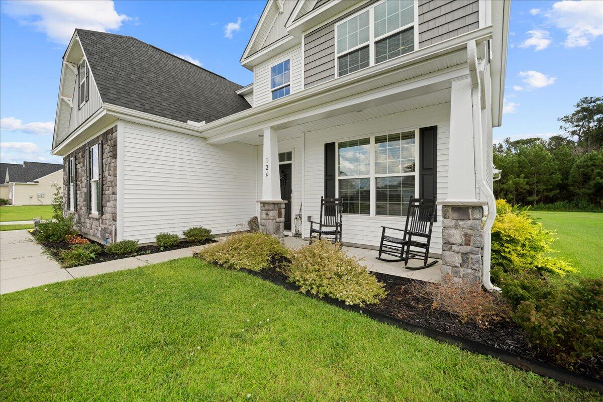 124 Lakelyn Road Moncks Corner, SC 29461 - Photo 5 of 45 08-124 LAKELYN RD-211