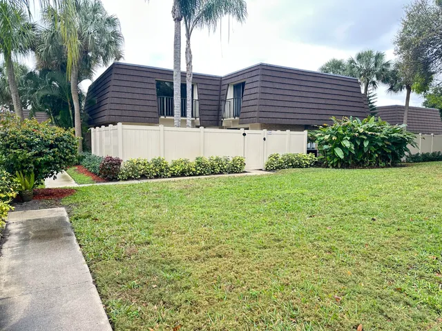 $2,800 | 7307 73rd Way, West Palm Beach, FL 33407