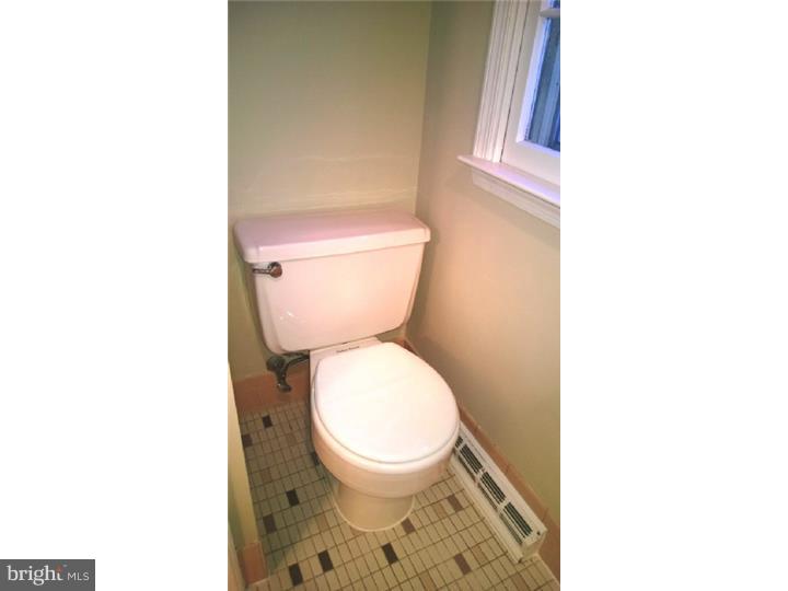1321 Meadowbrook Road Jenkintown, PA 19046 - Photo 18 of 24 Bathroom
