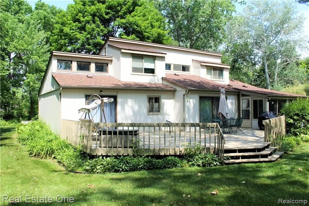 28693 Salem Road Farmington, MI 48334 - Photo 28 of 35