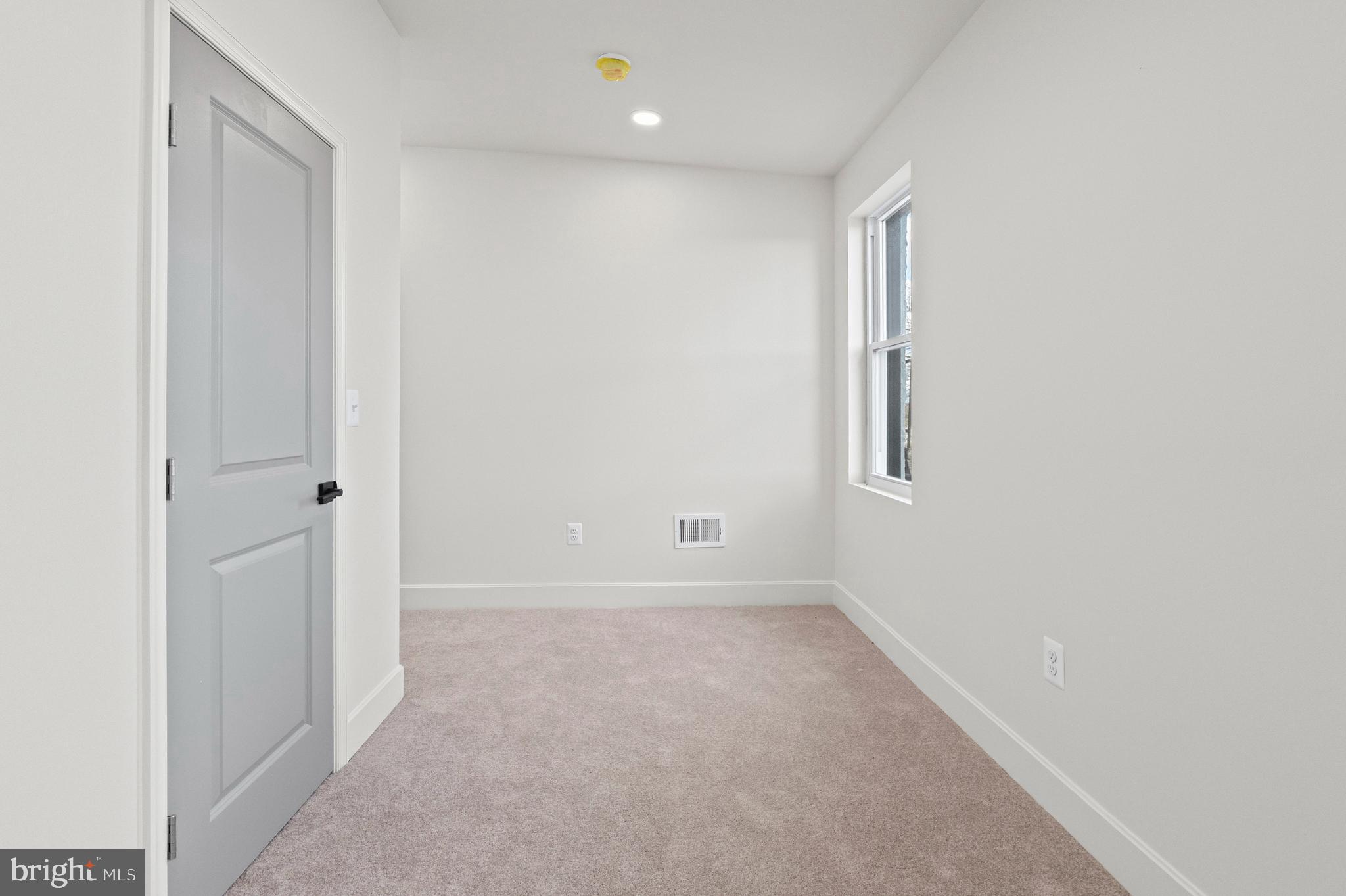 317 South Fulton Avenue Baltimore, MD 21223 - Photo 29 of 44