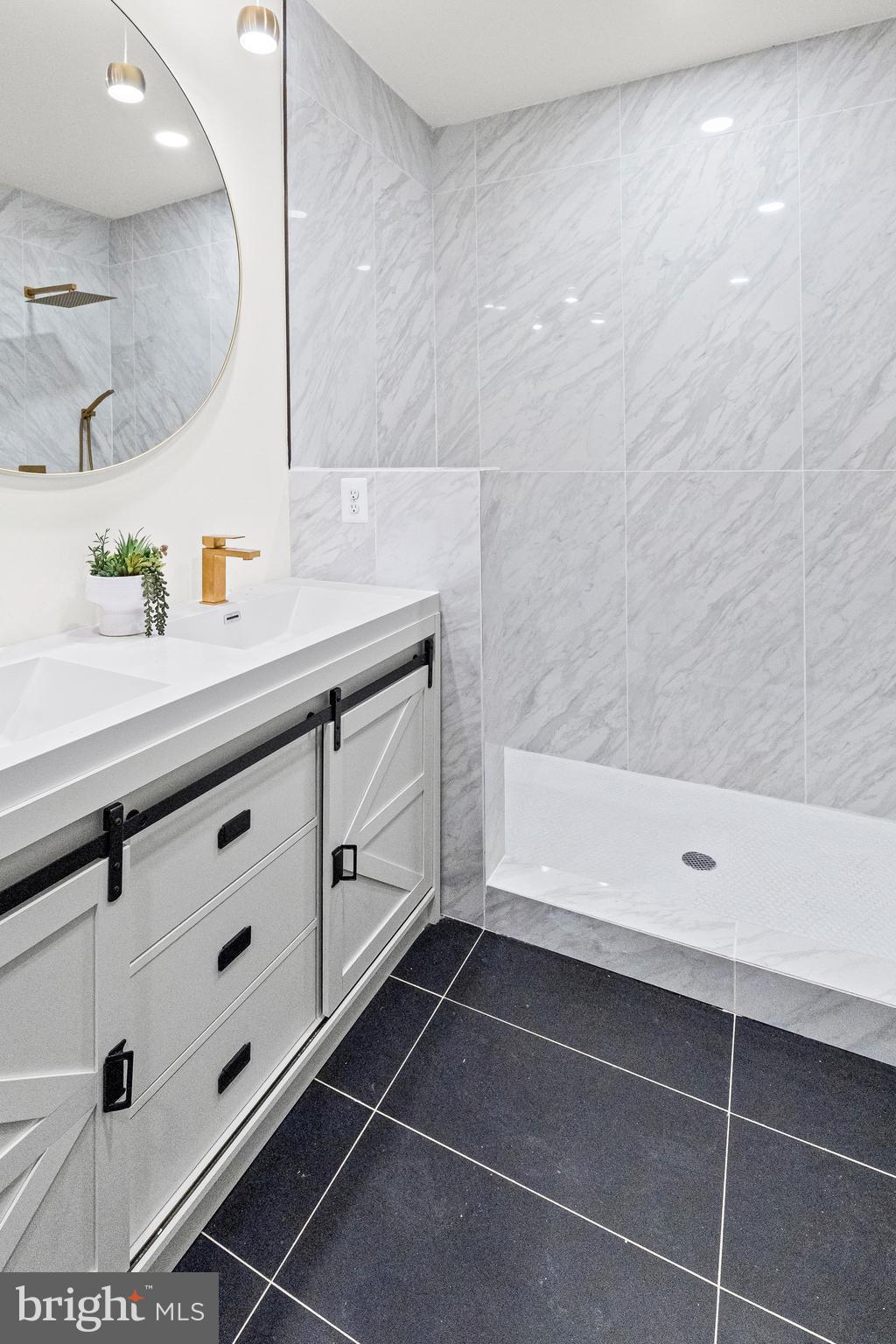 317 South Fulton Avenue Baltimore, MD 21223 - Photo 32 of 44