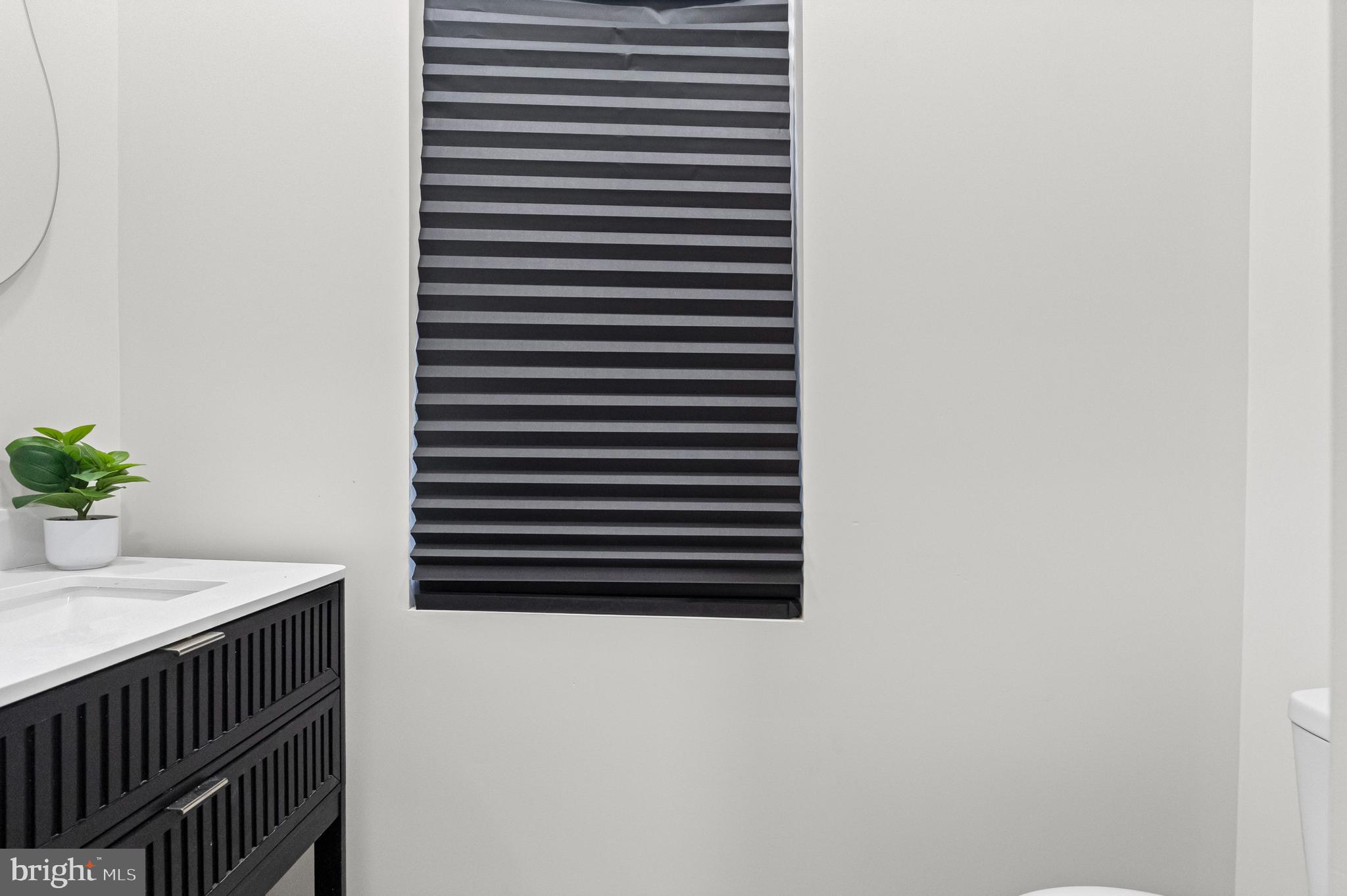 317 South Fulton Avenue Baltimore, MD 21223 - Photo 9 of 44 a view of a bathroom