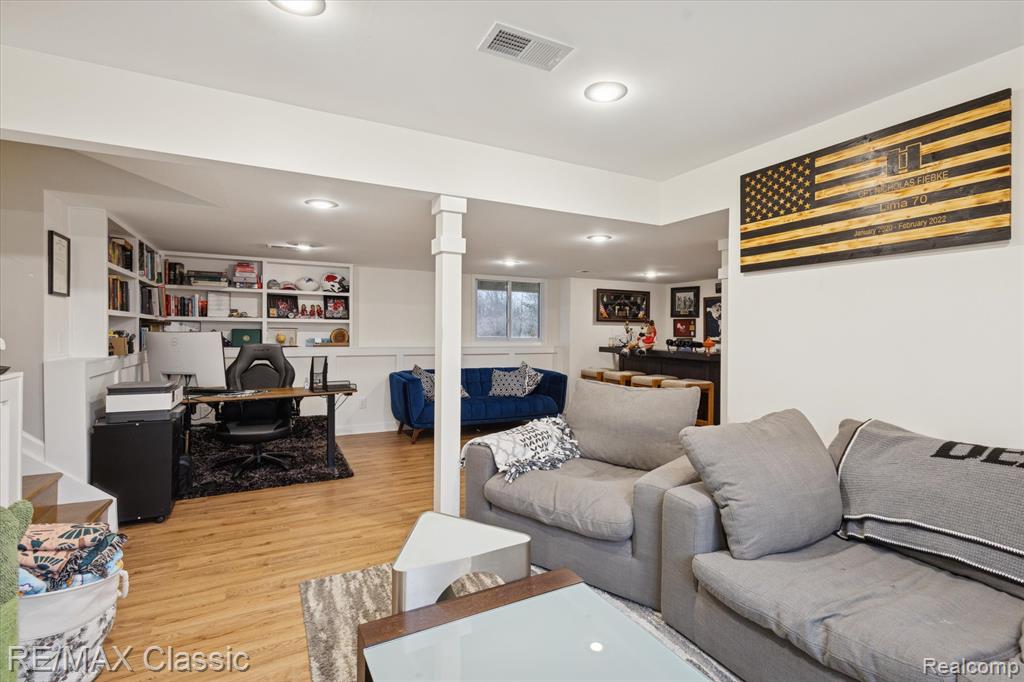 5594 Harper Road Holt, MI 48842 - Photo 28 of 53 Gallery Image 28