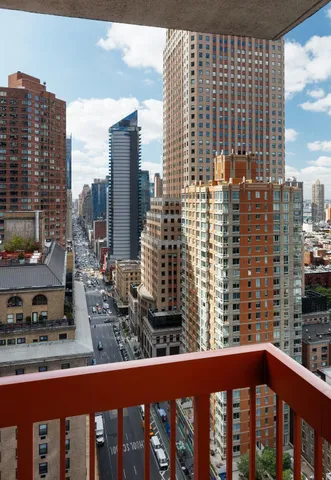 $7,051 | 260 West 52nd Street, Unit 22C | Theater District