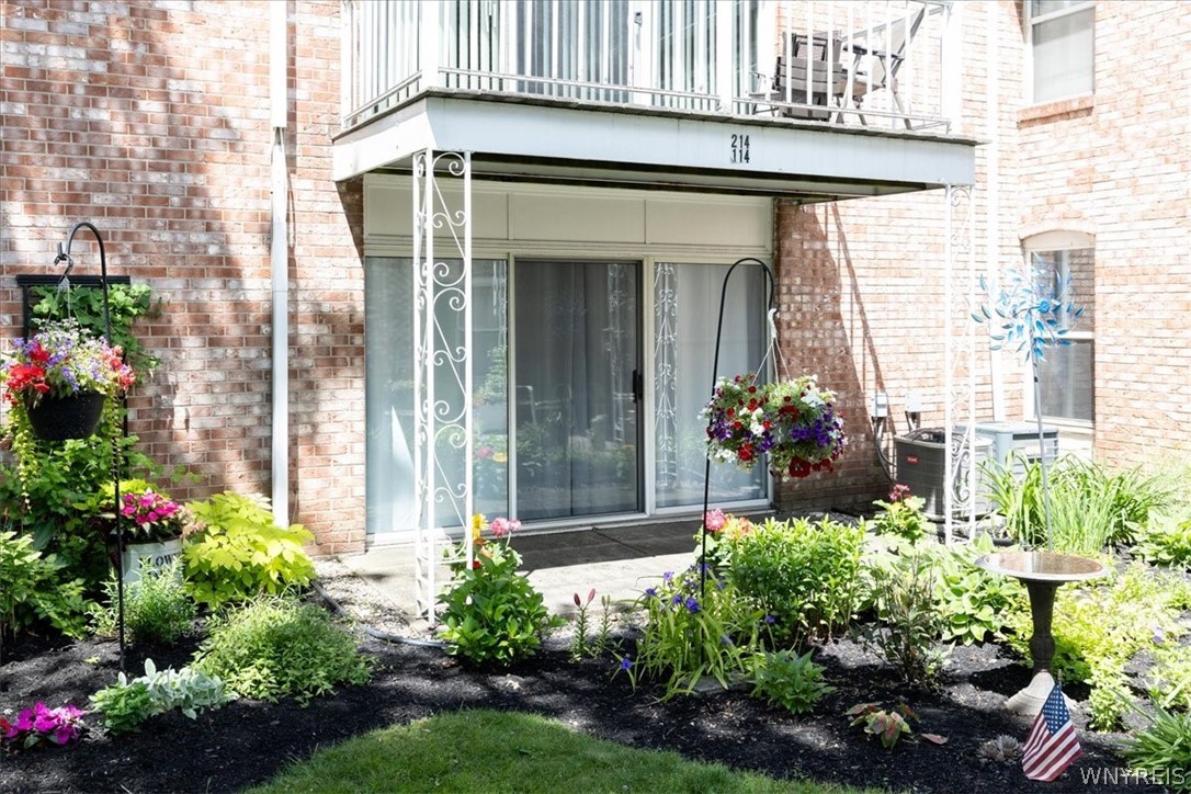 4547 Chestnut Ridge Road, Unit 114B Amherst, NY 14228 - Photo 16 of 17 Patio