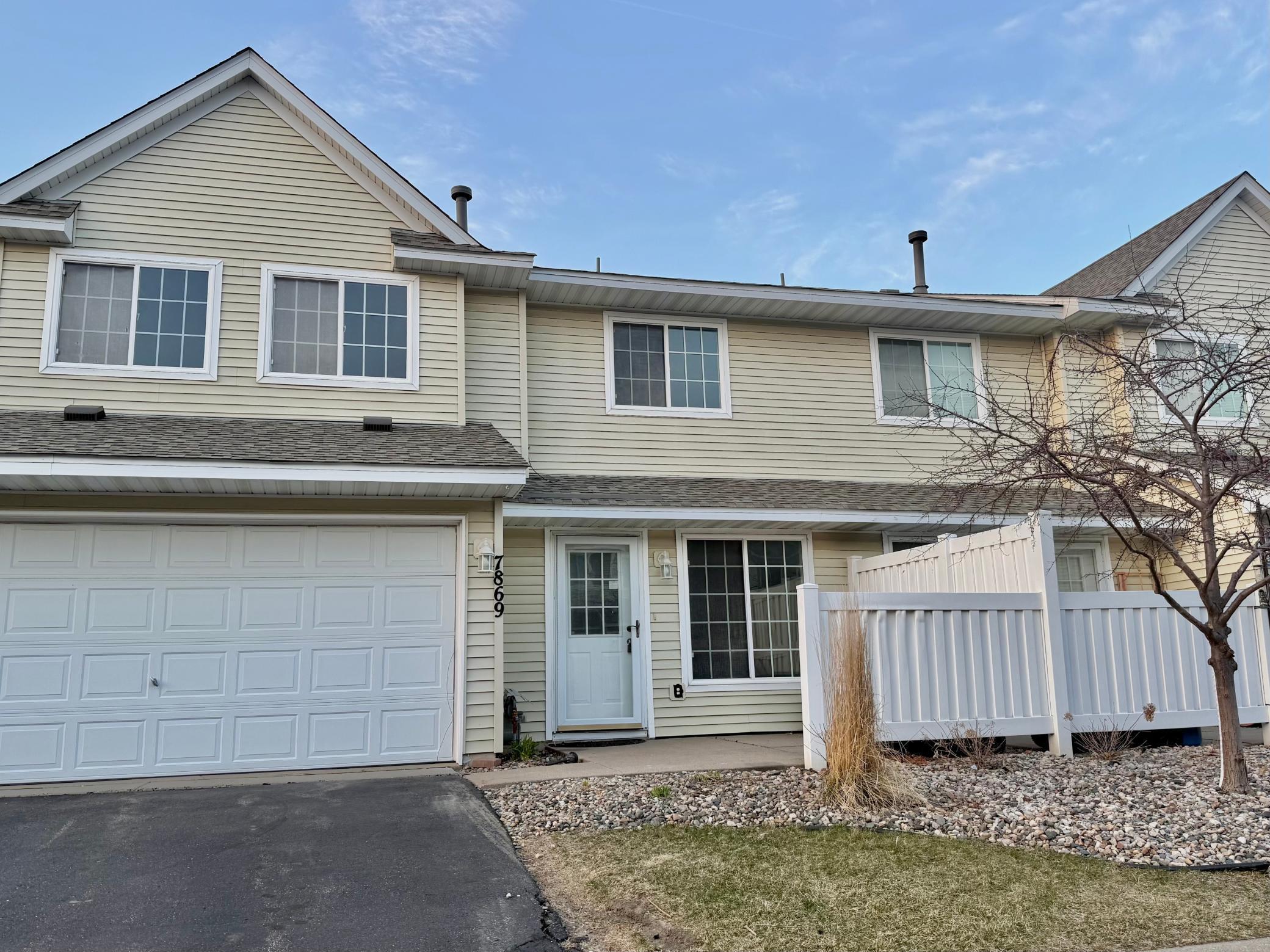 7869 Autumn Ridge Avenue Chanhassen, MN 55317 - Photo 1 of 26