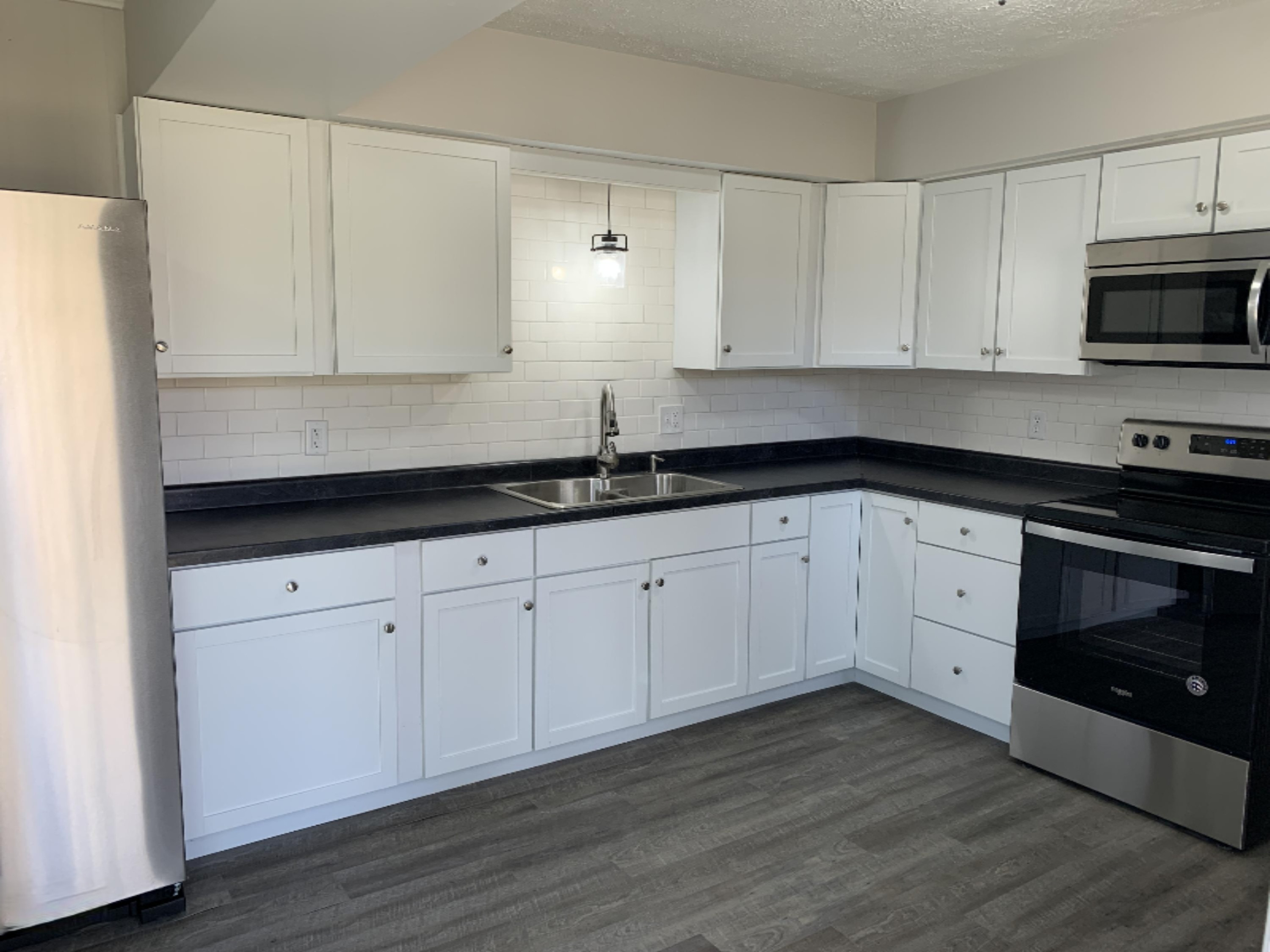 420 8th Avenue Three Rivers, MI 49093 - Photo 4 of 35 4
