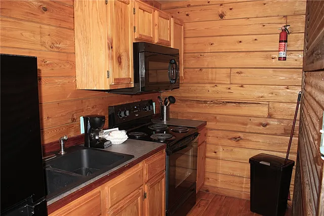 $1,275 | 2328 Chaparral Street, Rockport, TX 78382