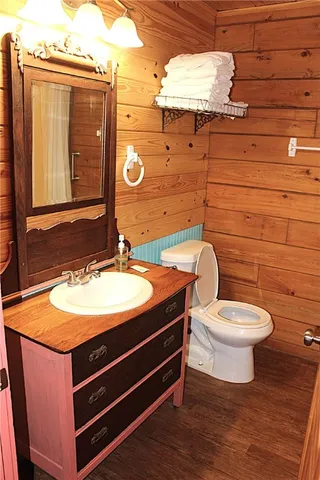 $1,275 | 2328 Chaparral Street, Rockport, TX 78382