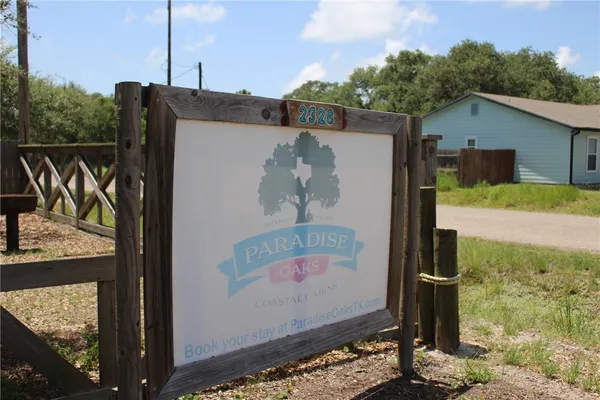 $1,275 | 2328 Chaparral Street, Rockport, TX 78382