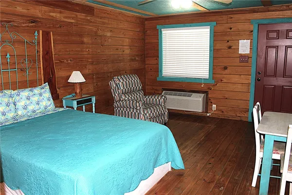 $1,275 | 2328 Chaparral Street, Rockport, TX 78382