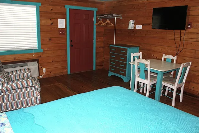 $1,275 | 2328 Chaparral Street, Rockport, TX 78382