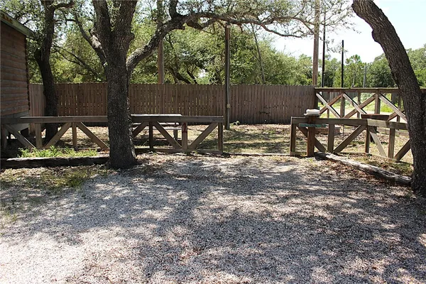 $1,275 | 2328 Chaparral Street, Rockport, TX 78382