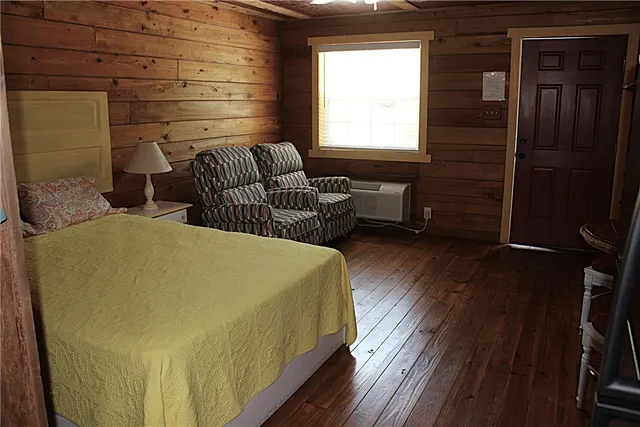 $1,275 | 2328 Chaparral Street, Rockport, TX 78382